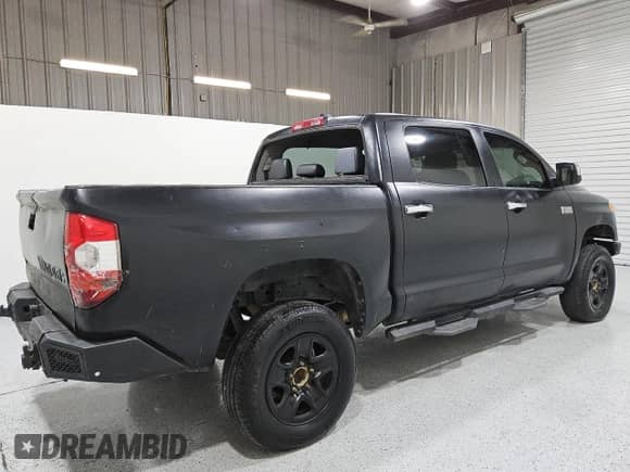 2020 Toyota Tundra Platinum с VIN 5TFAY5F17LX917622, выставлен на аукционе Copart как лот 56607155 с пробегом 75 390 миль миль и Чистый • Clean title. История ставок и продаж доступна на DreamBid. Изображение 3.