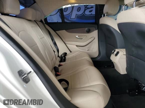 2021 Mercedes-Benz C 300 с VIN W1KWF8DB1MR610547, выставлен на аукционе Copart как лот 70835925 с пробегом 35 365 миль миль и Списание • Salvage title. История ставок и продаж доступна на DreamBid. Изображение 10.