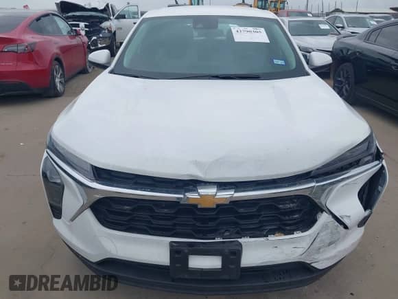 2024 Chevrolet Trax LS with VIN KL77LFE22RC162238, listed as a IAAI auction lot 42790305 with 19,286 mi miles and . Bid and sale history available at DreamBid. Image 12.