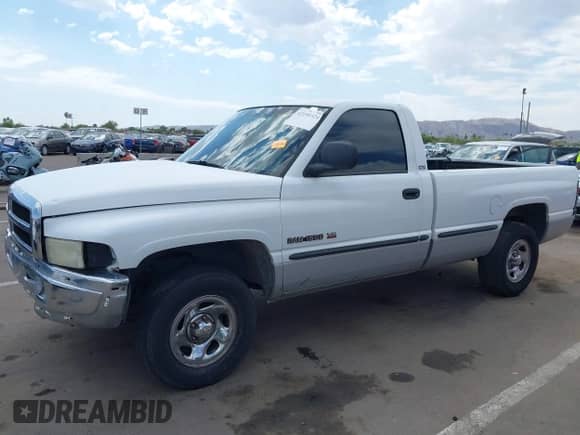 1998 Dodge 1500 with VIN 1B7HC16Y8WS616166, listed as a IAAI auction lot 42190324 with 114,401 mi miles and . Bid and sale history available at DreamBid. Image 17.