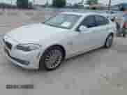 2012 BMW 5 Series 535i xDrive z VIN WBAFU7C58CDU64405, wystawiony jako IAAI lot #42454764 z przebiegiem 149 159 mil mil oraz . Historia ofert i sprzedaży dostępna na DreamBid. Obrazek 2.