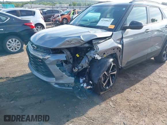 2023 Chevrolet TrailBlazer RS с VIN KL79MTSL5PB180124, выставлен на аукционе IAAI как лот 42348023 с пробегом 35 363 миль миль и . История ставок и продаж доступна на DreamBid. Изображение 6.