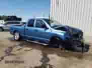 2002 Dodge RAM z VIN 1D3HA18N42J256152, wystawiony jako Copart lot #50395385 z przebiegiem 291 396 mil mil oraz Szkoda całkowita • Salvage title. Historia ofert i sprzedaży dostępna na DreamBid. Obrazek 4.