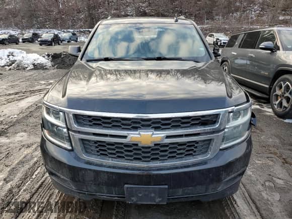 2019 Chevrolet Suburban LT с VIN 1GNSKHKC3KR334859, выставлен на аукционе Copart как лот 43214155 с пробегом 246 587 миль миль и Списание • Salvage title. История ставок и продаж доступна на DreamBid. Изображение 5.
