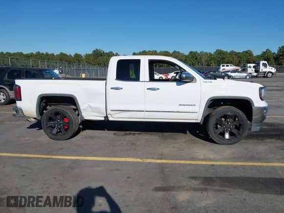 2017 GMC Sierra 1500 SLT z VIN 1GTV2NEJ3HZ146009, wystawiony jako IAAI lot #43461744 z przebiegiem 116 212 mil mil oraz . Historia ofert i sprzedaży dostępna na DreamBid. Obrazek 12.