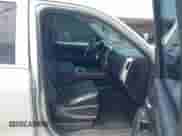 2018 GMC Sierra 1500 SLT z VIN 3GTP1NECXJG347361, wystawiony jako IAAI lot #42897583 z przebiegiem 166 607 mil mil oraz . Historia ofert i sprzedaży dostępna na DreamBid. Obrazek 5.