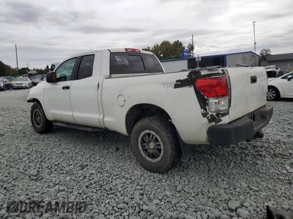 2010 Toyota Tundra с VIN 5TFUY5F18AX154990, выставлен на аукционе Copart как лот 82358065 с пробегом 292 085 миль миль и Чистый • Clean title. История ставок и продаж доступна на DreamBid. Изображение 2.