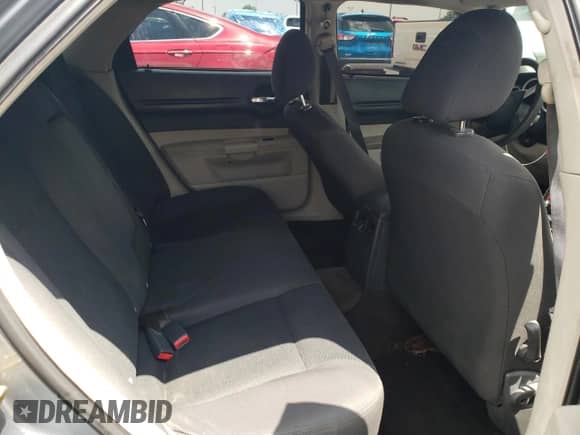 2006 Dodge Magnum with VIN 2D4FV47V76H354996, listed as a Copart auction lot 63736045 with 255,959 mi miles and Salvage title. Bid and sale history available at DreamBid. Image 10.