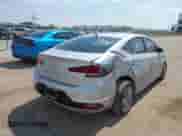 2019 Hyundai Elantra Value Edition z VIN 5NPD84LF4KH450404, wystawiony jako IAAI lot #43251128 z przebiegiem 99 895 mil mil oraz . Historia ofert i sprzedaży dostępna na DreamBid. Obrazek 4.