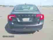 2012 Volvo S60 T6 с VIN YV1902FH8C2103783, выставлен на аукционе IAAI как лот 43109988 с пробегом 177 042 миль миль и . История ставок и продаж доступна на DreamBid. Изображение 16.