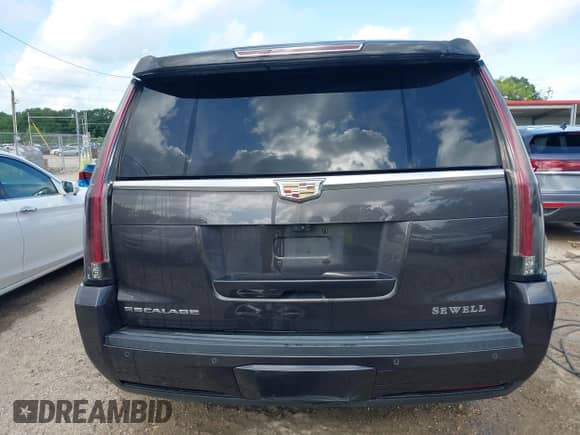 2017 Cadillac Escalade ESV Luxury с VIN 1GYS3HKJ3HR267557, выставлен на аукционе IAAI как лот 42083461 с пробегом 132 905 миль миль и . История ставок и продаж доступна на DreamBid. Изображение 17.