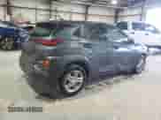 2018 Hyundai Kona SE z VIN KM8K12AA0JU073898, wystawiony jako Copart lot #69858725 z przebiegiem 65 696 mil mil oraz Szkoda całkowita • Salvage title. Historia ofert i sprzedaży dostępna na DreamBid. Obrazek 3.