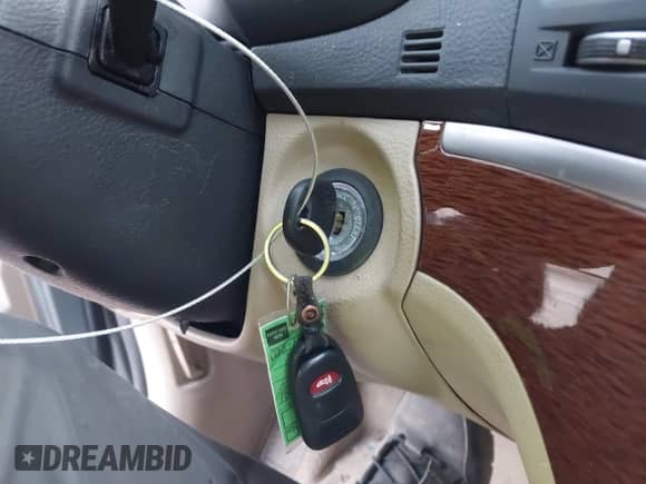 2009 Hyundai Santa Fe Limited с VIN 5NMSH13E49H319798, выставлен на аукционе IAAI как лот 40758436 с пробегом 102 579 миль миль и . История ставок и продаж доступна на DreamBid. Изображение 11.