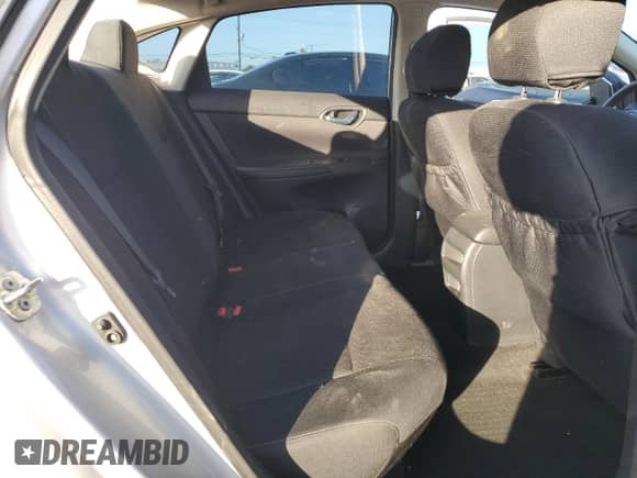 2019 Nissan Sentra S z VIN 3N1AB7APXKY320778, wystawiony jako Copart lot #70116555 z przebiegiem 62 579 mil mil oraz Szkoda całkowita • Salvage title. Historia ofert i sprzedaży dostępna na DreamBid. Obrazek 10.