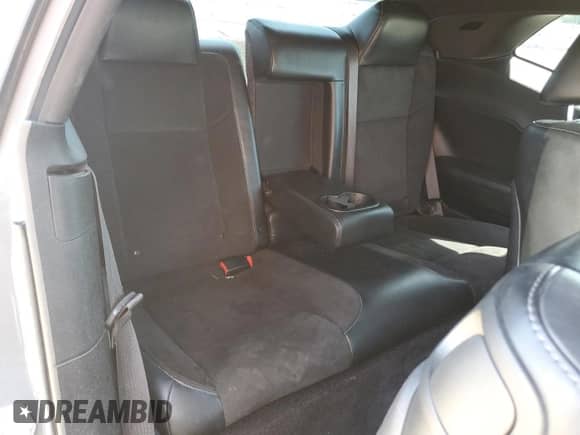 2017 Dodge Challenger 392 Hemi Scat Pack Shaker z VIN 2C3CDZFJ0HH502623, wystawiony jako Copart lot #54856495 z przebiegiem 60 033 mil mil oraz Szkoda całkowita • Salvage title. Historia ofert i sprzedaży dostępna na DreamBid. Obrazek 10.