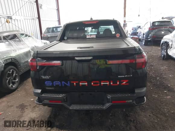 2024 Hyundai Santa Cruz Night Edition с VIN 5NTJCDAF3RH081583, выставлен на аукционе IAAI как лот 43319251 с пробегом 10 150 миль миль и . История ставок и продаж доступна на DreamBid. Изображение 17.