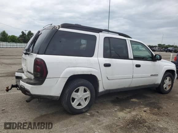 2003 Chevrolet TrailBlazer EXT LT z VIN 1GNET16S236241689, wystawiony jako Copart lot #55781825 z przebiegiem 210 651 mil mil oraz Szkoda całkowita • Salvage title. Historia ofert i sprzedaży dostępna na DreamBid. Obrazek 3.