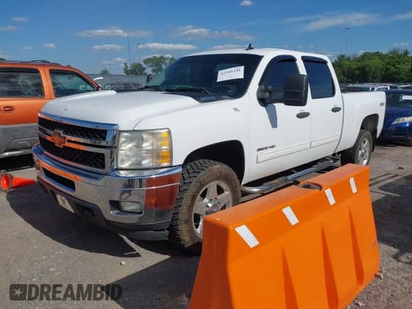 2011 Chevrolet Silverado 2500HD LT с VIN 1GC1KXC81BF218022, выставлен на аукционе IAAI как лот 42341141 с пробегом 269 427 миль миль и . История ставок и продаж доступна на DreamBid. Изображение 2.