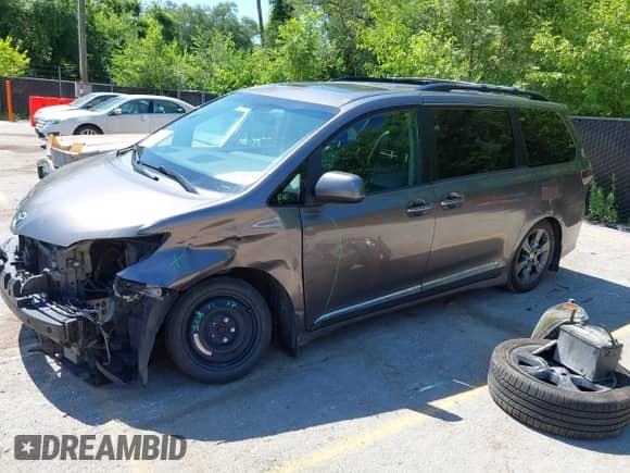 2016 Toyota Sienna SE with VIN 5TDXK3DC8GS755869, listed as a IAAI auction lot 42623098 with 130,465 mi miles and . Bid and sale history available at DreamBid. Image 19.