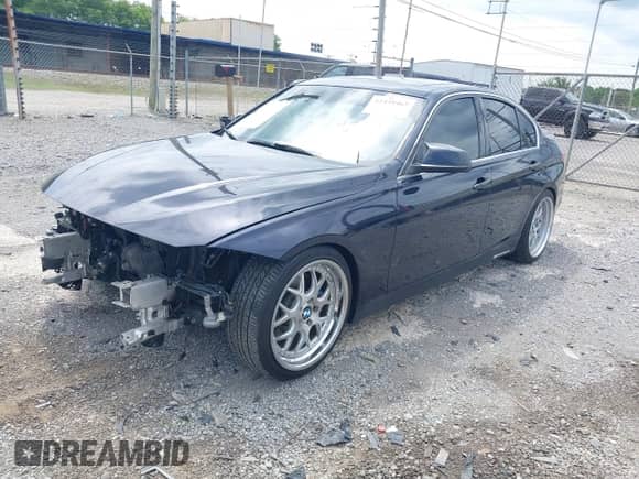 2012 BMW 3 Series 335i с VIN WBA3A9G59CNN67442, выставлен на аукционе IAAI как лот 42439467 с пробегом 106 371 миль миль и . История ставок и продаж доступна на DreamBid. Изображение 18.