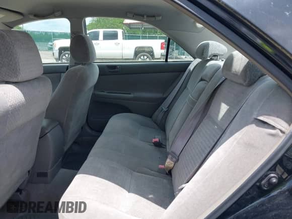 2002 Toyota Camry LE с VIN JTDBE32K420055676, выставлен на аукционе IAAI как лот 42323221 с пробегом 286 891 миль миль и . История ставок и продаж доступна на DreamBid. Изображение 8.