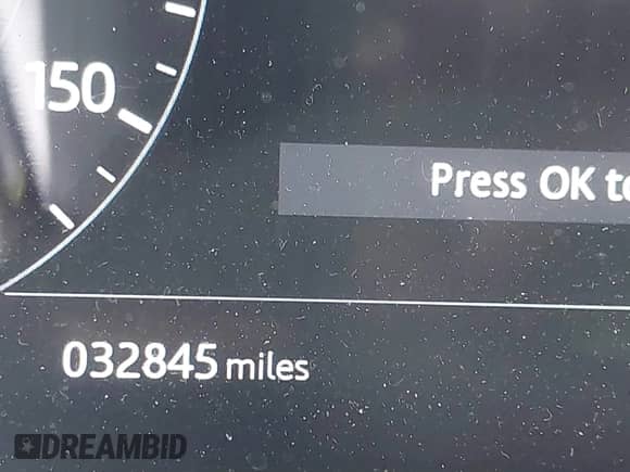 2022 Land Rover Range Rover Sport HST with VIN SALWS2RUXNA205731, listed as a IAAI auction lot 42613333 with 32,845 mi miles and . Bid and sale history available at DreamBid. Image 7.