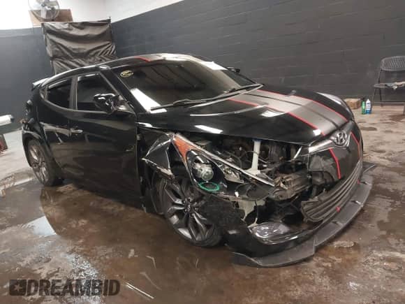 2015 Hyundai Veloster RE:FLEX with VIN KMHTC6AD2FU223615, listed as a IAAI auction lot 41388773 with 111,381 mi miles and . Bid and sale history available at DreamBid. Image 1.