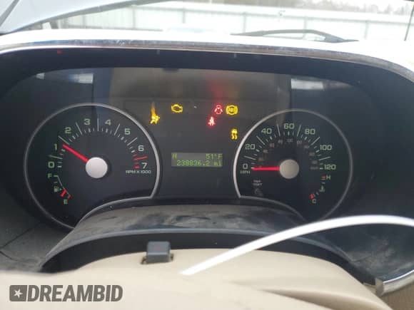 2006 Ford Explorer XLT with VIN 1FMEU63816UB20868, listed as a Copart auction lot 86193244 with 238,836 mi miles and Salvage title. Bid and sale history available at DreamBid. Image 9.