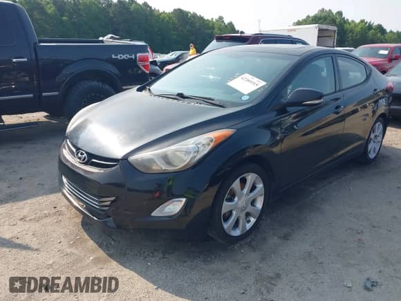 2013 Hyundai Elantra GLS z VIN KMHDH4AEXDU656597, wystawiony jako IAAI lot #42389315 z przebiegiem 173 093 mil mil oraz . Historia ofert i sprzedaży dostępna na DreamBid. Obrazek 18.