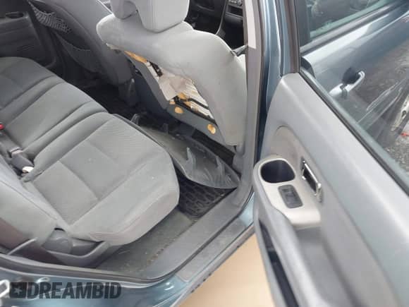 2008 Honda Pilot EX with VIN 5FNYF18498B011400, listed as a IAAI auction lot 43506593 with 168,160 mi miles and . Bid and sale history available at DreamBid. Image 8.