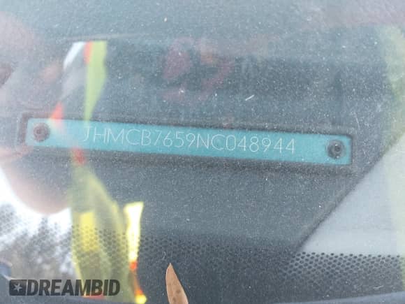 1992 Honda Accord LX z VIN JHMCB7659NC048944, wystawiony jako IAAI lot #41704471 z przebiegiem 253 535 mil mil oraz . Historia ofert i sprzedaży dostępna na DreamBid. Obrazek 9.