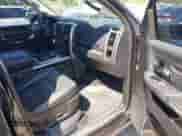 2015 Ram 1500 Laramie Limited z VIN 1C6RR7PT9FS660273, wystawiony jako IAAI lot #42440045 z przebiegiem 118 531 mil mil oraz . Historia ofert i sprzedaży dostępna na DreamBid. Obrazek 5.