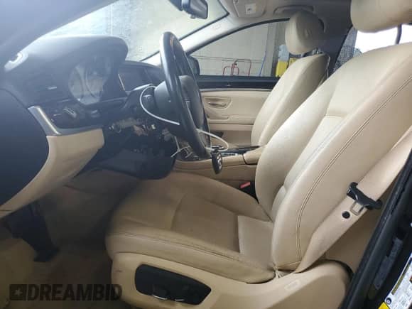 2015 BMW 5 Series 528i с VIN WBA5A5C52FD524630, выставлен на аукционе Copart как лот 71484505 с пробегом 147 861 миль миль и Списание • Salvage title. История ставок и продаж доступна на DreamBid. Изображение 7.