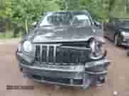 2010 Jeep Compass Sport z VIN 1J4NT1FB9AD677161, wystawiony jako IAAI lot #42686377 z przebiegiem 177 564 mil mil oraz . Historia ofert i sprzedaży dostępna na DreamBid. Obrazek 13.
