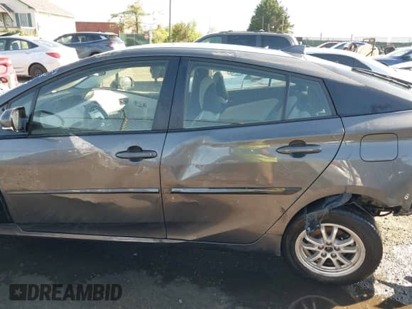 2019 Toyota Prius LE с VIN JTDL9RFU2K3005915, выставлен на аукционе IAAI как лот 42192956 с пробегом 112 503 миль миль и . История ставок и продаж доступна на DreamBid. Изображение 14.