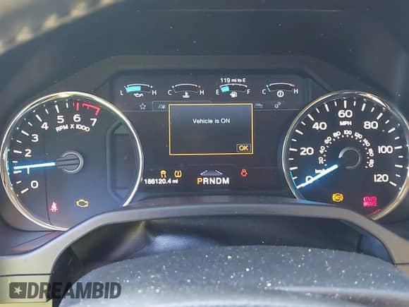 2017 Ford F-150 XL z VIN 1FTEW1EG2HFA48463, wystawiony jako IAAI lot #43402501 z przebiegiem 186 120 mil mil oraz . Historia ofert i sprzedaży dostępna na DreamBid. Obrazek 7.