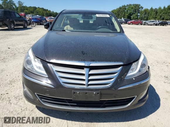 2014 Hyundai Genesis 3.8L z VIN KMHGC4DD3EU265095, wystawiony jako Copart lot #70248004 z przebiegiem 120 669 mil mil oraz Czysty tytuł • Clean title. Historia ofert i sprzedaży dostępna na DreamBid. Obrazek 5.