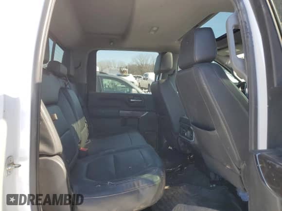 2022 Chevrolet Silverado 3500HD LTZ z VIN 1GC4YUEY4NF273091, wystawiony jako Copart lot #45113795 z przebiegiem 123 680 mil mil oraz Szkoda całkowita • Salvage title. Historia ofert i sprzedaży dostępna na DreamBid. Obrazek 10.