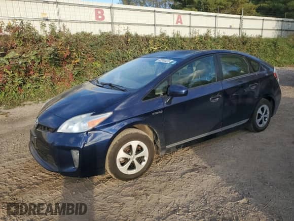 2012 Toyota Prius One with VIN JTDKN3DU2C0334916, listed as a Copart auction lot 82244425 with 253,160 mi miles and Clean title. Bid and sale history available at DreamBid. Image 1.