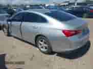 2017 Chevrolet Malibu LS с VIN 1G1ZB5ST2HF251383, выставлен на аукционе IAAI как лот 43287894 с пробегом 128 756 миль миль и . История ставок и продаж доступна на DreamBid. Изображение 3.