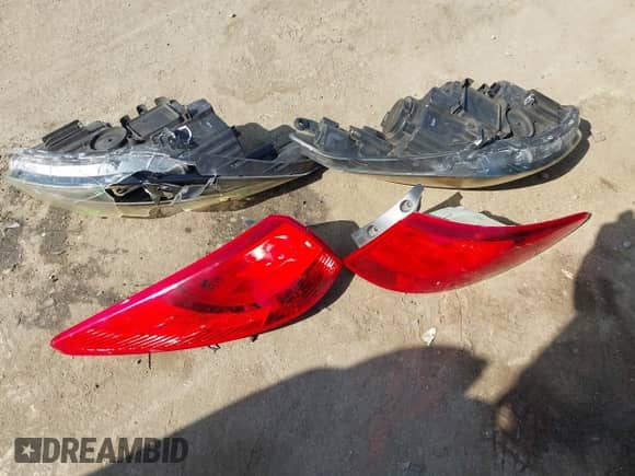 2015 Hyundai Tucson GLS z VIN KM8JT3AF1FU973191, wystawiony jako IAAI lot #43520453 z przebiegiem 101 342 mil mil oraz . Historia ofert i sprzedaży dostępna na DreamBid. Obrazek 12.