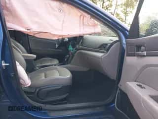 2017 Hyundai Elantra Limited с VIN 5NPD84LF6HH040387, выставлен на аукционе IAAI как лот 43271046 с пробегом 80 945 миль миль и . История ставок и продаж доступна на DreamBid. Изображение 5.