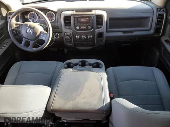 2018 Ram 1500 Express z VIN 1C6RR7KG7JS295014, wystawiony jako Copart lot #49279095 z przebiegiem 113 485 mil mil oraz Szkoda całkowita • Salvage title. Historia ofert i sprzedaży dostępna na DreamBid. Obrazek 8.