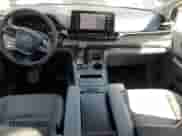 2023 Toyota Sienna Limited z VIN 5TDZSKFC8PS096076, wystawiony jako Copart lot #53743435 z przebiegiem 40 626 mil mil oraz Szkoda całkowita • Salvage title. Historia ofert i sprzedaży dostępna na DreamBid. Obrazek 8.