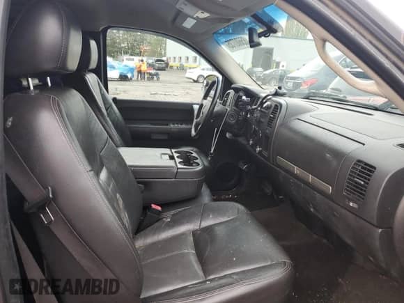 2008 GMC Sierra 1500 SLE1 with VIN 2GTEC19J981213608, listed as a Copart auction lot 85600735 with 218,605 mi miles and Salvage title. Bid and sale history available at DreamBid. Image 10.