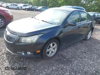 2011 Chevrolet Cruze 1LT с VIN 1G1PF5S92B7221169, выставлен на аукционе IAAI как лот 42610186 с пробегом Не указан миль и . История ставок и продаж доступна на DreamBid. Изображение 2.