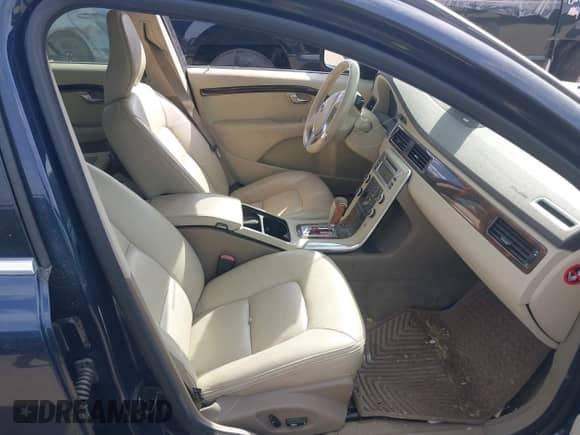 2011 Volvo XC70 3.0T с VIN YV4902BZ5B1096359, выставлен на аукционе IAAI как лот 43041973 с пробегом 161 689 миль миль и . История ставок и продаж доступна на DreamBid. Изображение 5.