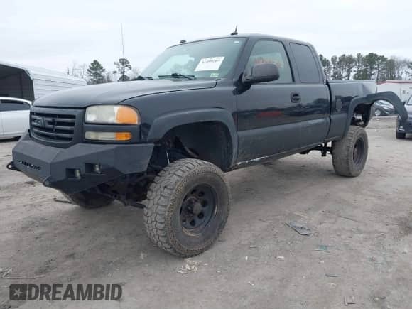 2004 GMC Sierra 1500 SLE with VIN 2GTEK19T341361056, listed as a IAAI auction lot 41499207 with 227,698 mi miles and . Bid and sale history available at DreamBid. Image 2.