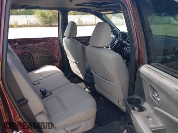 2021 Honda Passport Touring with VIN 5FNYF8H95MB039239, listed as a IAAI auction lot 43305509 with 55,084 mi miles and . Bid and sale history available at DreamBid. Image 8.