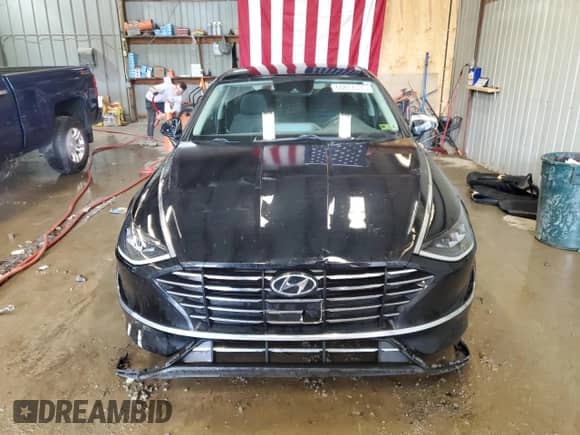 2022 Hyundai Sonata SE with VIN 5NPEG4JA8NH134779, listed as a Copart auction lot 60897335 with 35,935 mi miles and Salvage title. Bid and sale history available at DreamBid. Image 5.